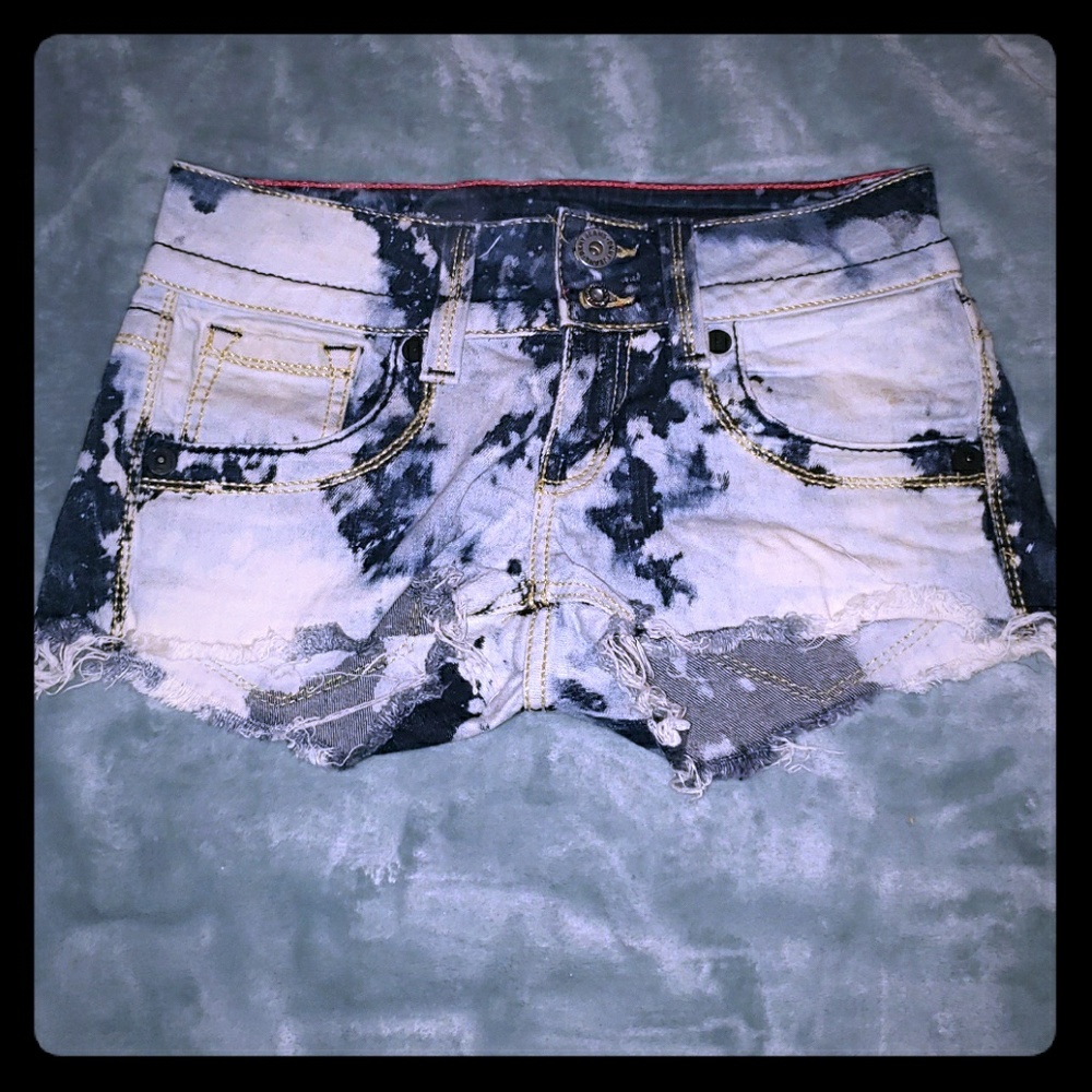 Distressed Washed Shorts